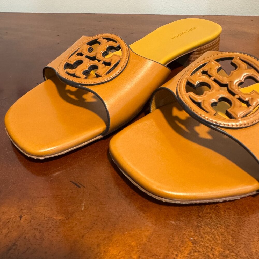 Tory Burch Bombe Miller Slide 25MM Sandal (Caramel) - Picture 6 of 8